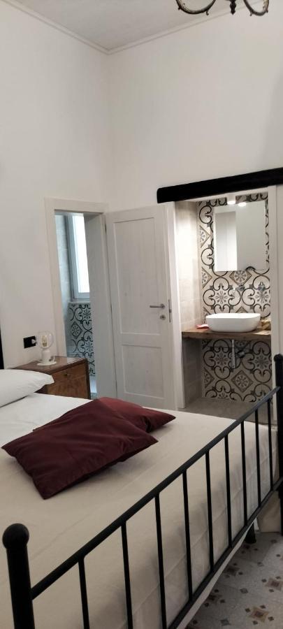 Le Scale Di Pietra Bed & Breakfast Conversano Exterior photo